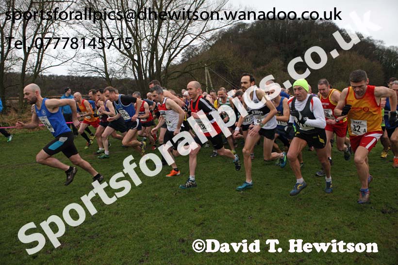 Mens veterans Durham Cathedral Cross Country Relays, Maiden Castle, Durham. Photo: David T. Hewitson/Sports for All Pics